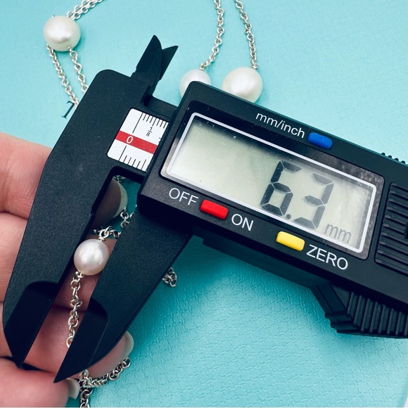 RARE 36” Tiffany & Co. Pearls by the Yard Sprinkle Necklace in Silver Packaging - Picture 11 of 13